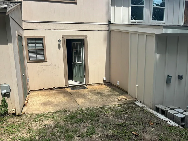 1018 Crossing Brook Way — Photo 15
