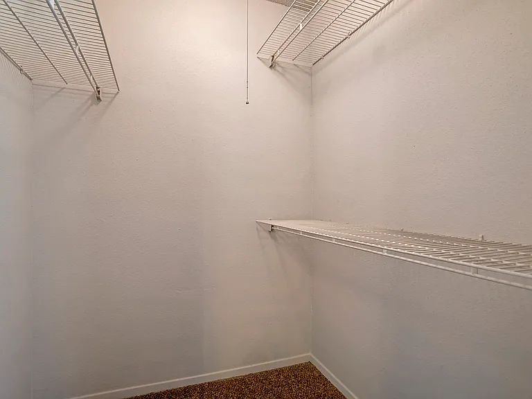 Pear Orchard Apartments — Photo 22