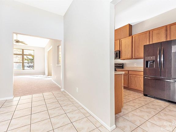 5th image of 28959 Lancaster St #3