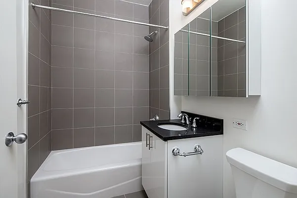 Rented by The Dermot Realty Management Company | media 19