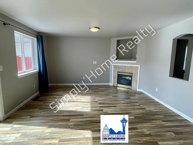 1622 Division St SW — Photo 3