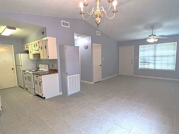 2nd image of 6082 King Arthur Dr