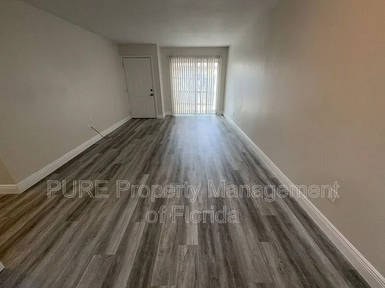 5485 SE 30th Pl #C — Photo 7
