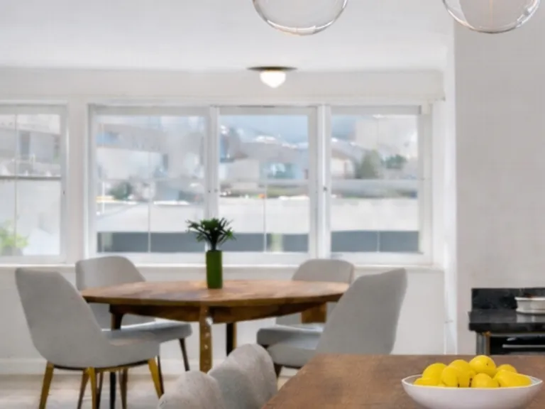 575 Lombard St — Photo 6