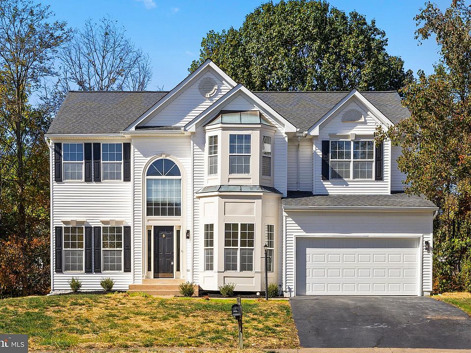 1st image of 9 Tudor Ct
