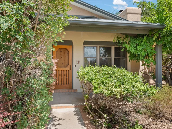 911 Manzana Ct, Santa Fe, NM 87507