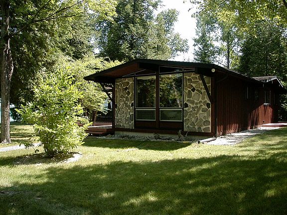 4th image of 6385 N West Torch Lake Dr