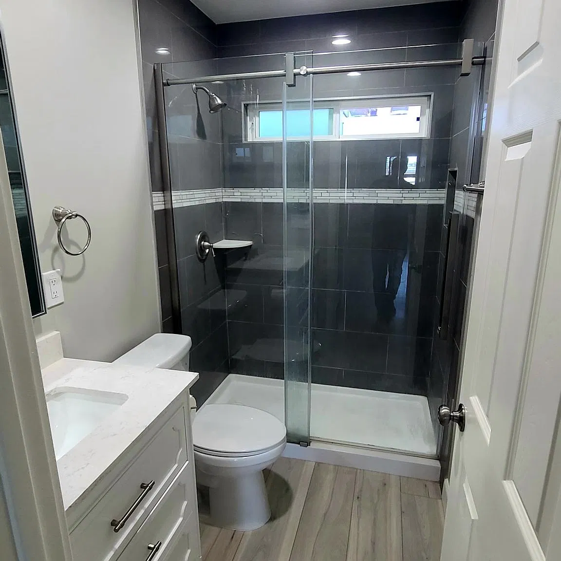 1274 E Meta St — Photo 4
