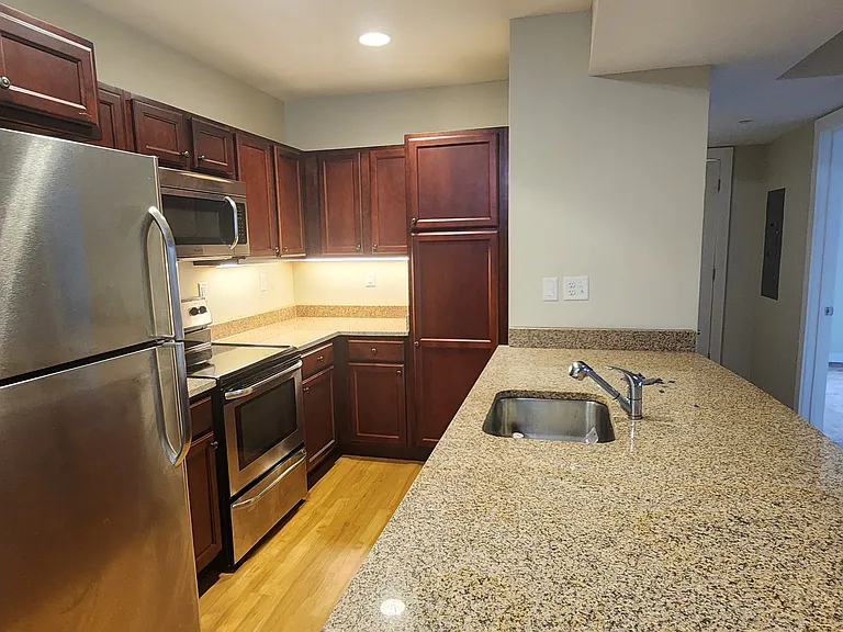 20 Pond St #305 — Photo 3