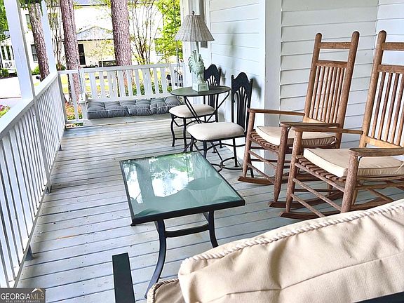 4th image of 600 Foster St