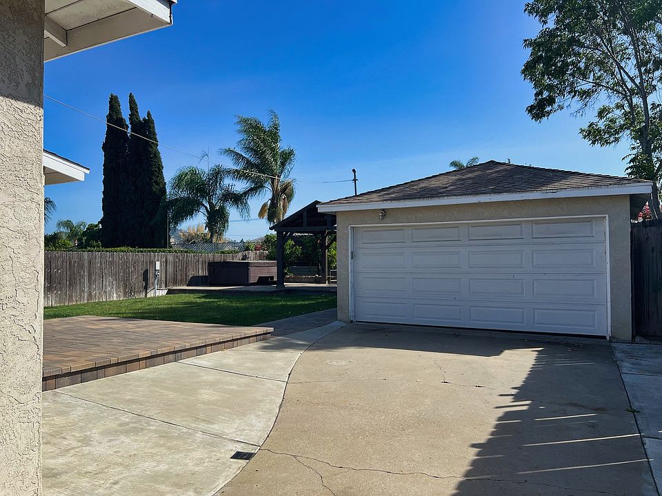 1st image of 8777 Cleburn Dr