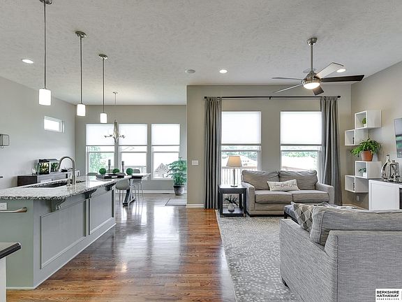 5th image of 9404 S 70th Ave