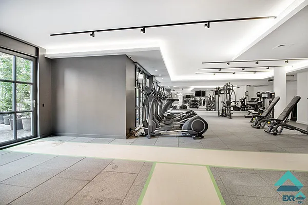 Rented by EXR | media 33