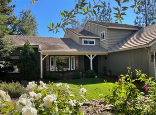 577 Azure Hills Dr, Simi Valley, CA 93065