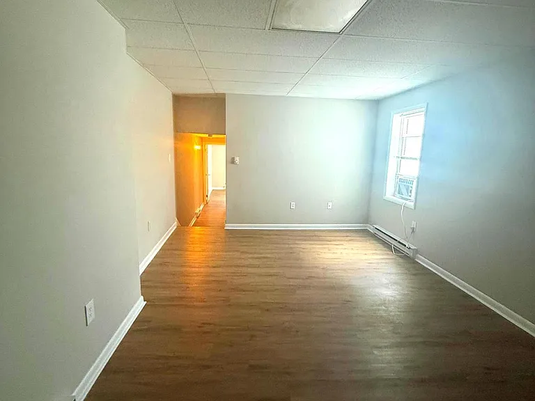 106 S Market St #8 — Photo 7