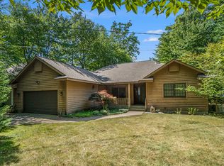 1287 Scenic Dr, Muskegon, MI 49445