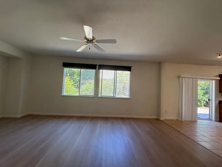 9633 McKenna Dr — Photo 14