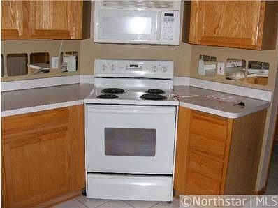 4th image of 481 Aqua Cir