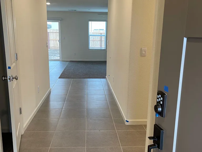 285 Zion Canyon Ct — Photo 3