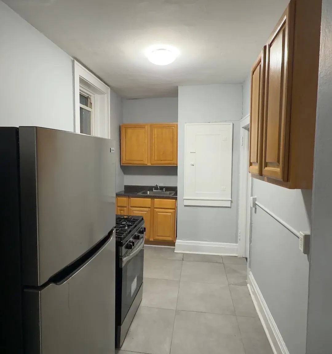 2 bed, $2,350 — Photo 3