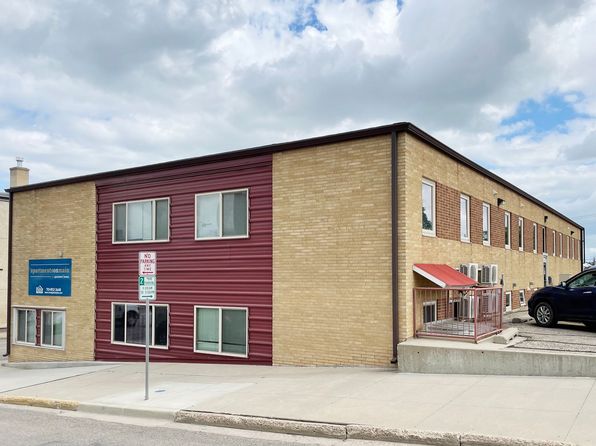 401 Main St S APT 104