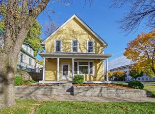 1113 Hudson Rd, Saint Paul, MN 55106