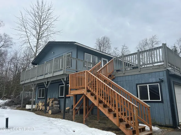 1530 E Inverness Dr, Wasilla, AK 99654