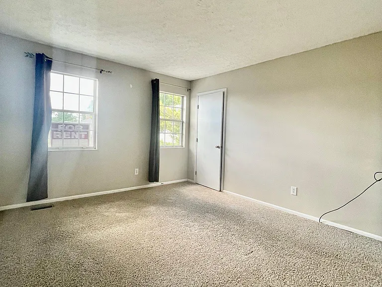7770 Amberfalls Ct — Photo 18