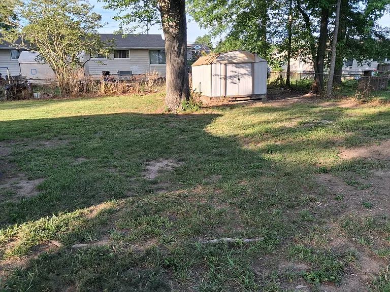 LARGE WORK SHED