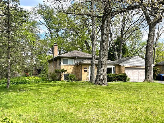 3rd image of 1201 Daryl Ln