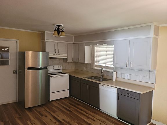 5th image of 731 Neal Dr