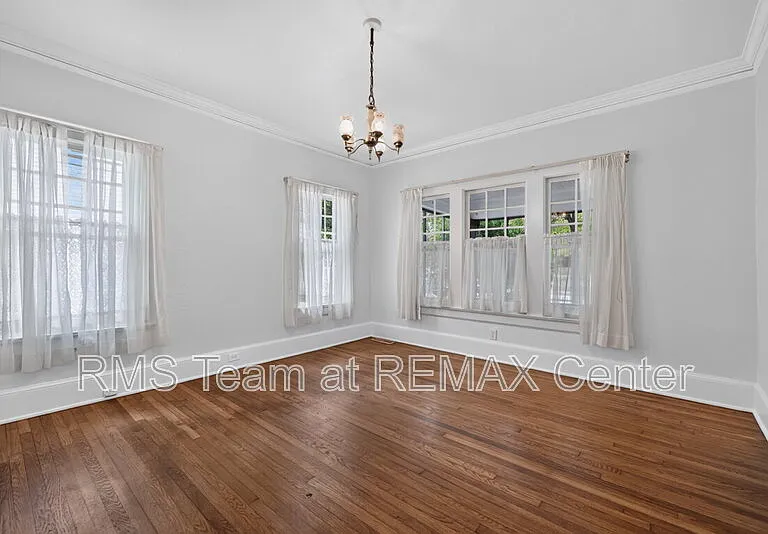 582 Clifton Rd NE — Photo 15