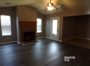 621 NW Granite Ave, Cache, OK 73527