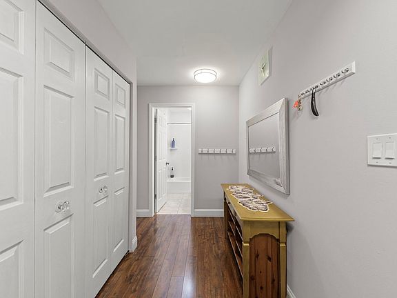 4th image of 212A Collen Dr APT 103