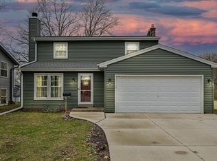 841 S 105th St, West Allis, WI 53214