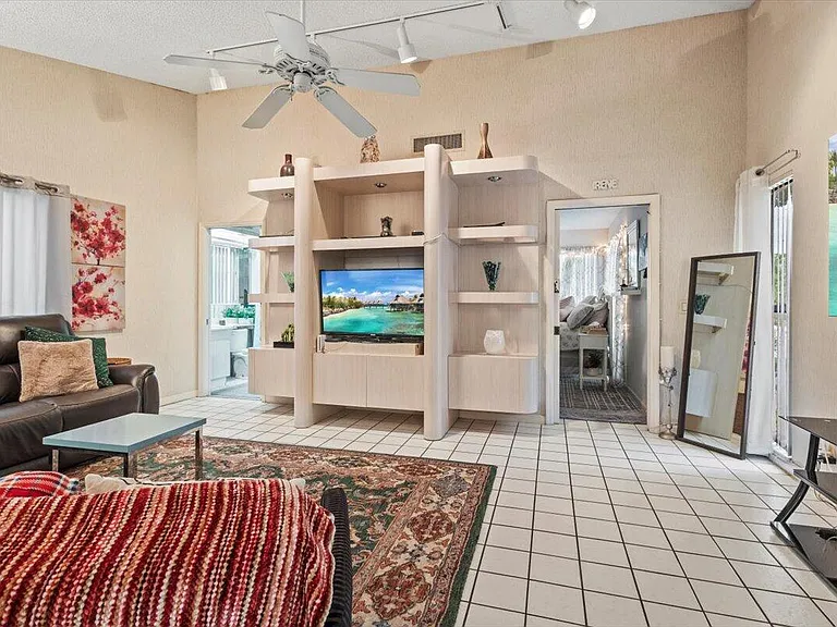 6691 S Pine Ct — Photo 26