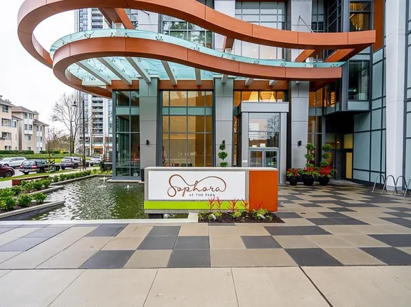 1182 Westwood St #4004, Coquitlam, BC V3B 0T9