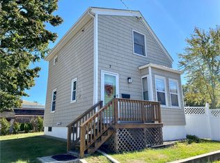 2 Antigo Ct, East Providence, RI 02914