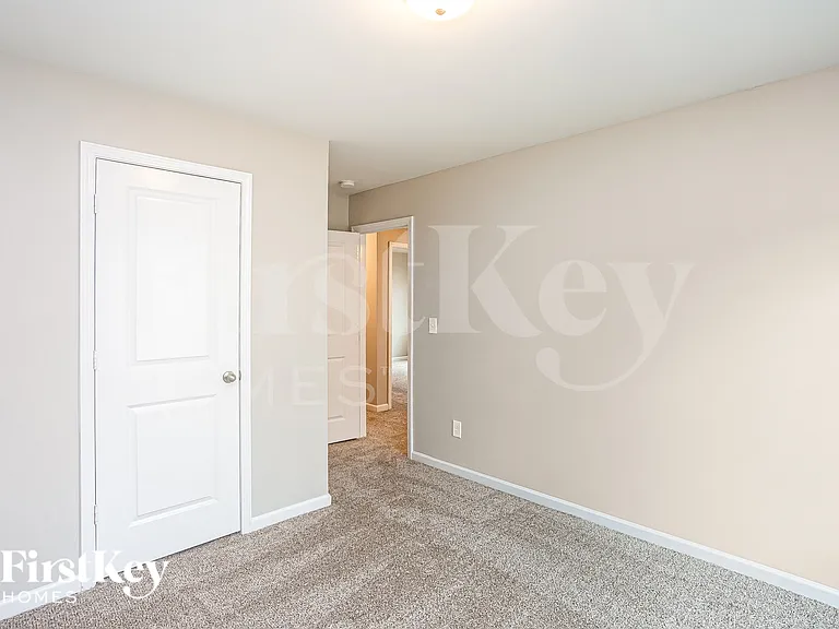 2814 Curbstone Ln — Photo 15