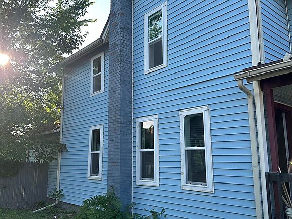 2nd image of 717 N North Pine St