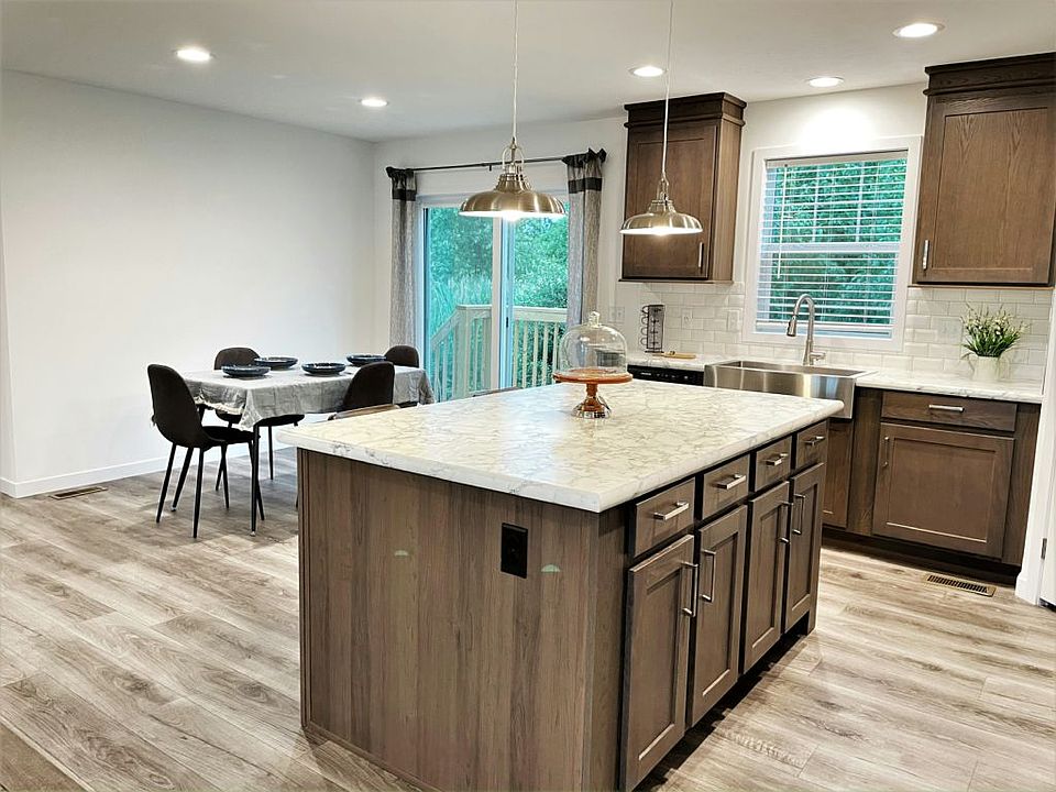 1st image of 4951 W Augusta Blvd #Dkpy5u