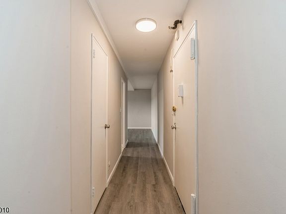 5th image of 377 S Harrison St #11J-11J-11