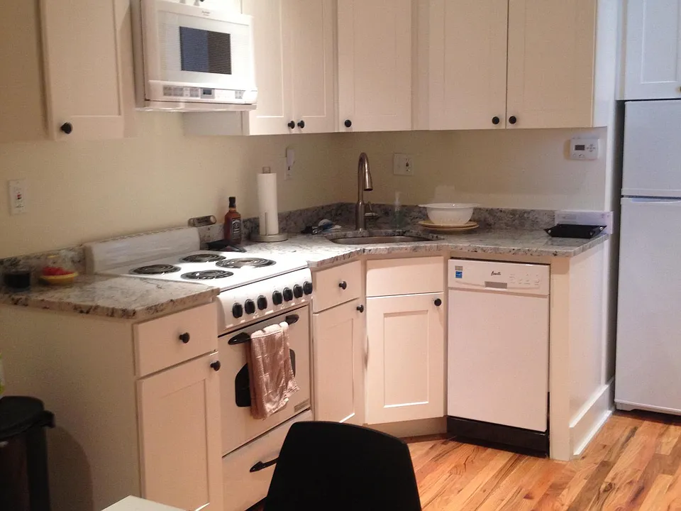 170 Grape St #BASEMENT