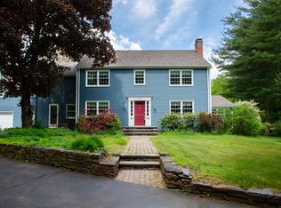 19 Brook Dr, Simsbury, CT 06070