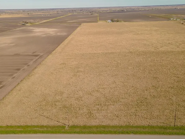 3 Fm 1462 Rd, Damon, TX 77430