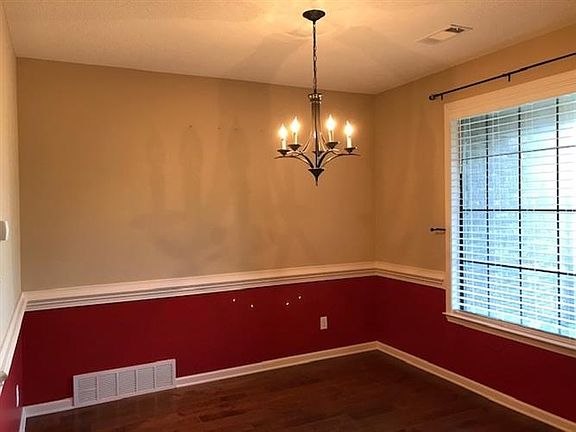 4th image of 3522 Golden Valley Ln