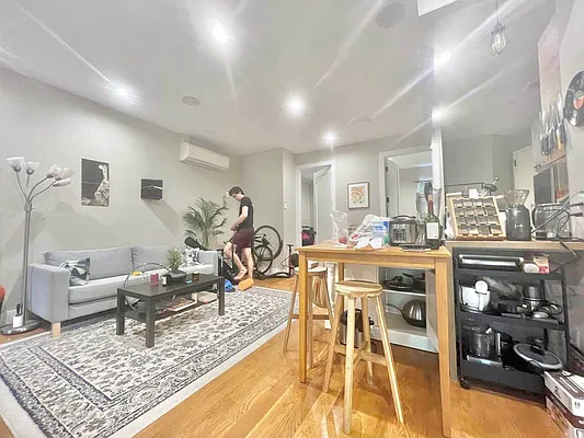 Rented by Doorway NYC, LLC | media 14