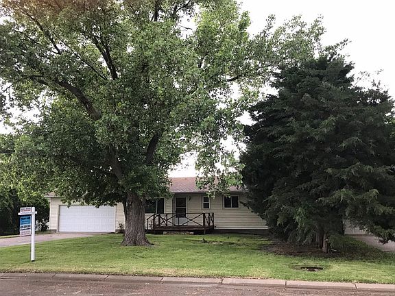 2nd image of 410 W 17th St