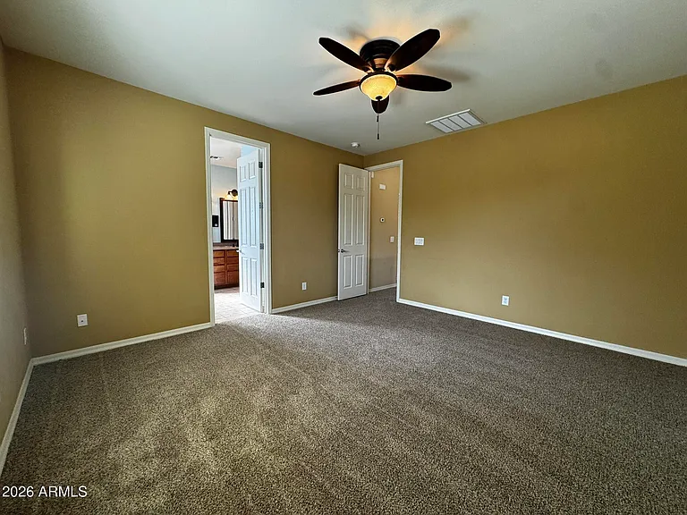 837 W Village Pkwy — Photo 20