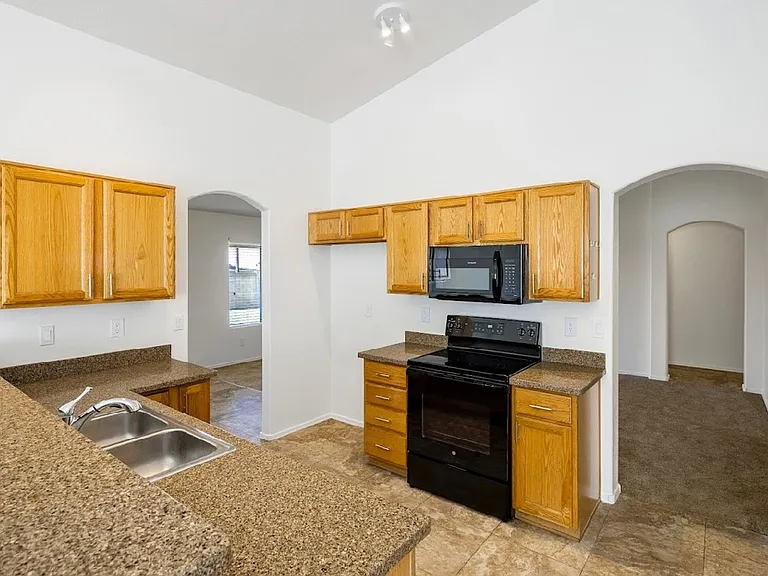3106 N Sea Pnes — Photo 15